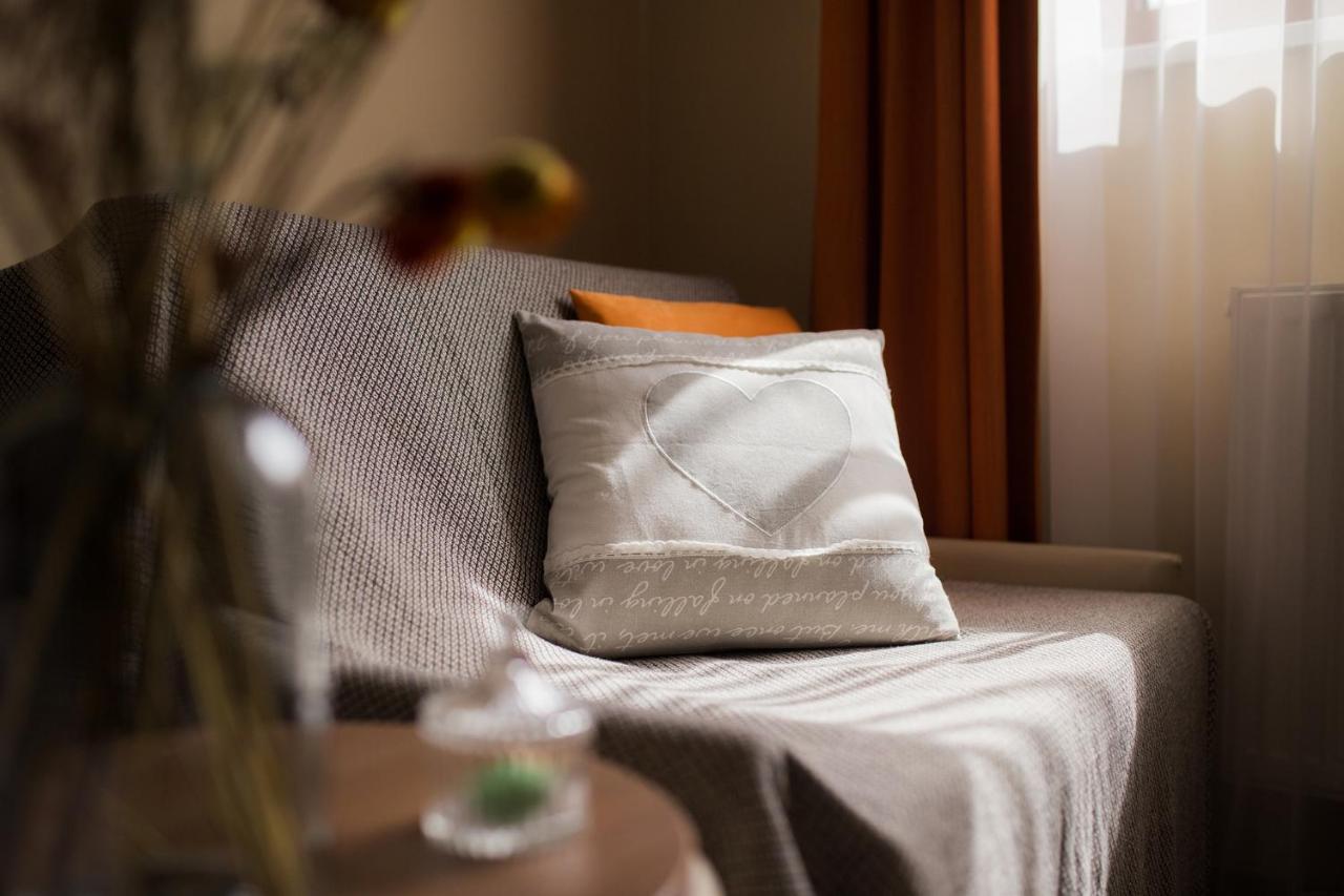 Hotel Wroblewscy เชราดซ์ ภายนอก รูปภาพ