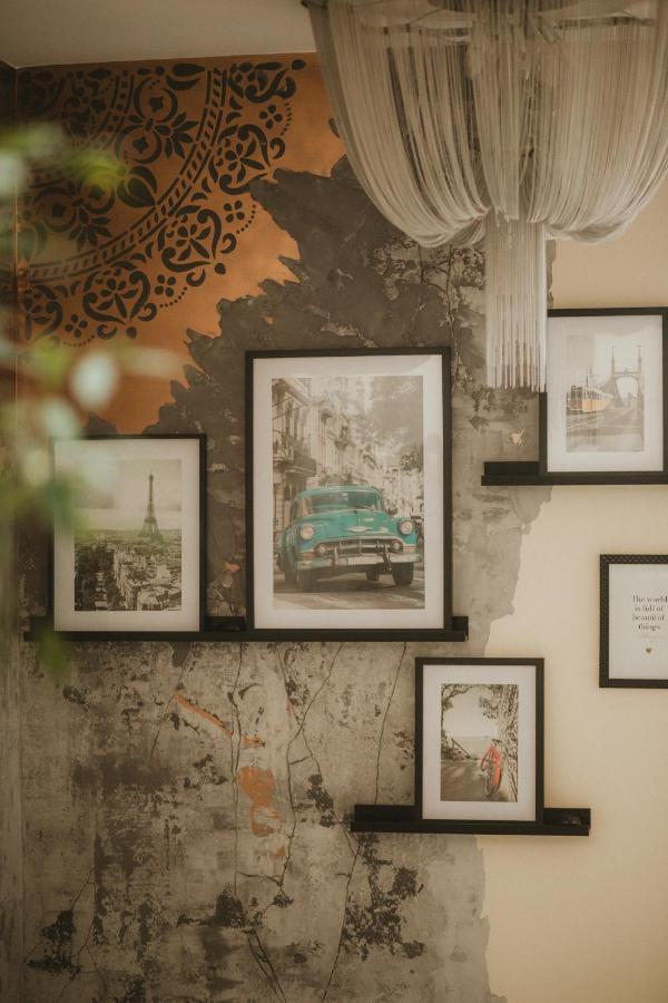 Hotel Wroblewscy เชราดซ์ ภายนอก รูปภาพ